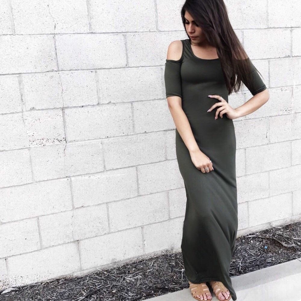Cold Shoulder Maxi - Picture 4 of 5